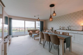 Huswell - Luxury Apt with Views On the Golf Course